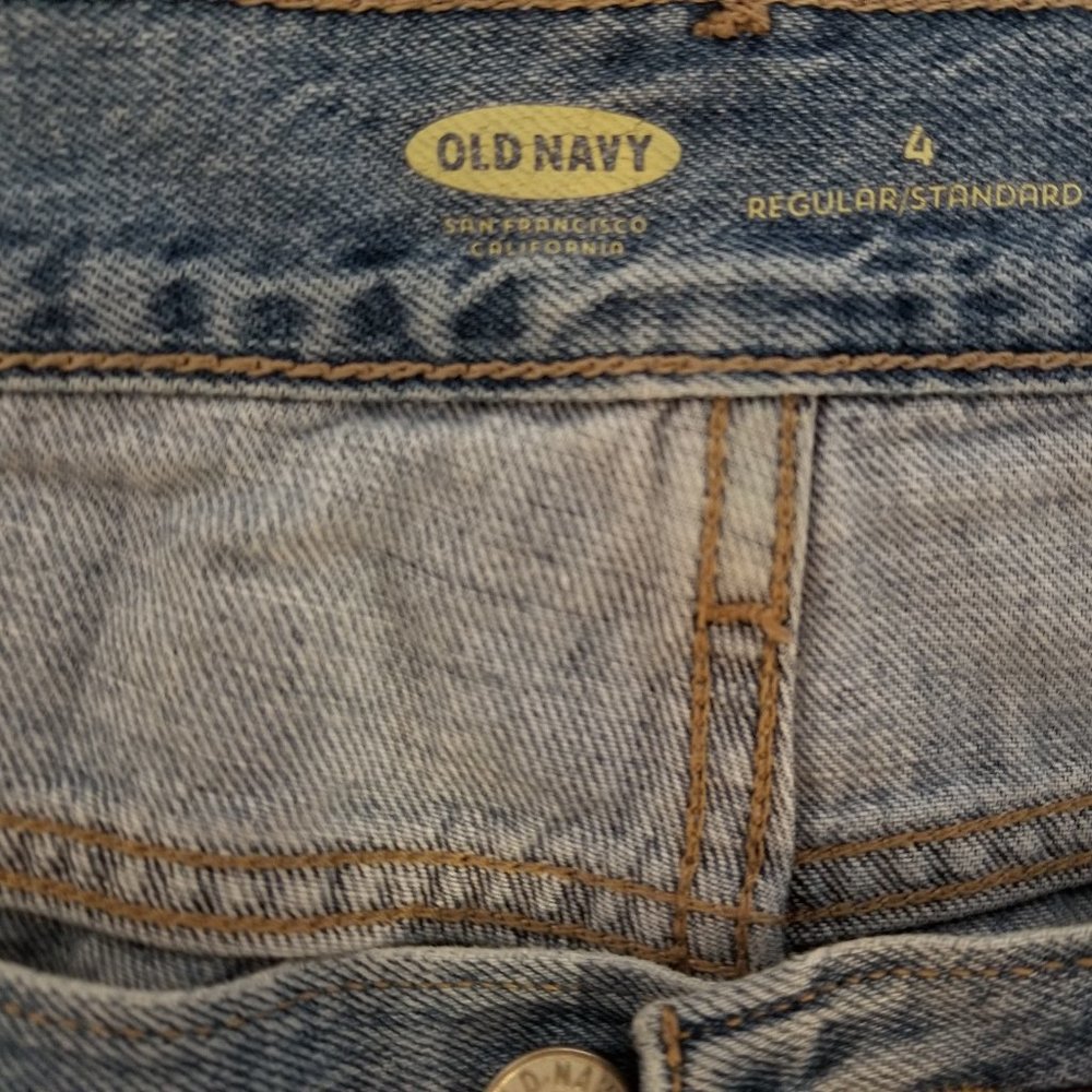 Cut-Off Shorts - Picture 2 of 3